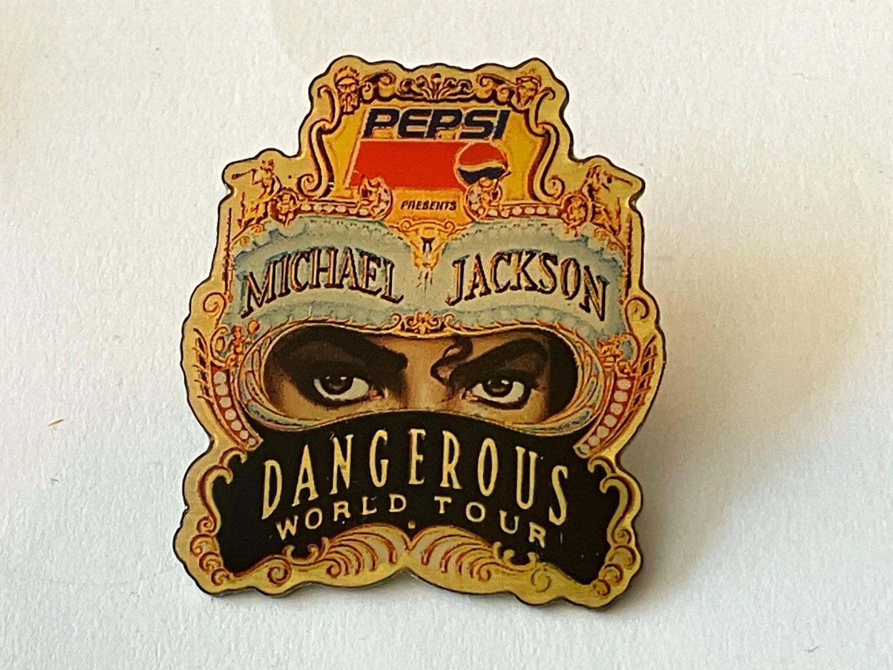 Placchette & Badge: 1 Pin Micheal Jackson  – Usato da Basel venduto da djwwpp