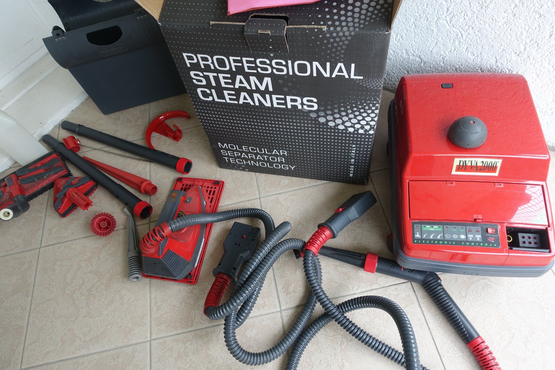 Nettoyeurs à vapeur: Dampfreiniger DYVA 2000 – D'occasion à Belp par Mazarron58 1