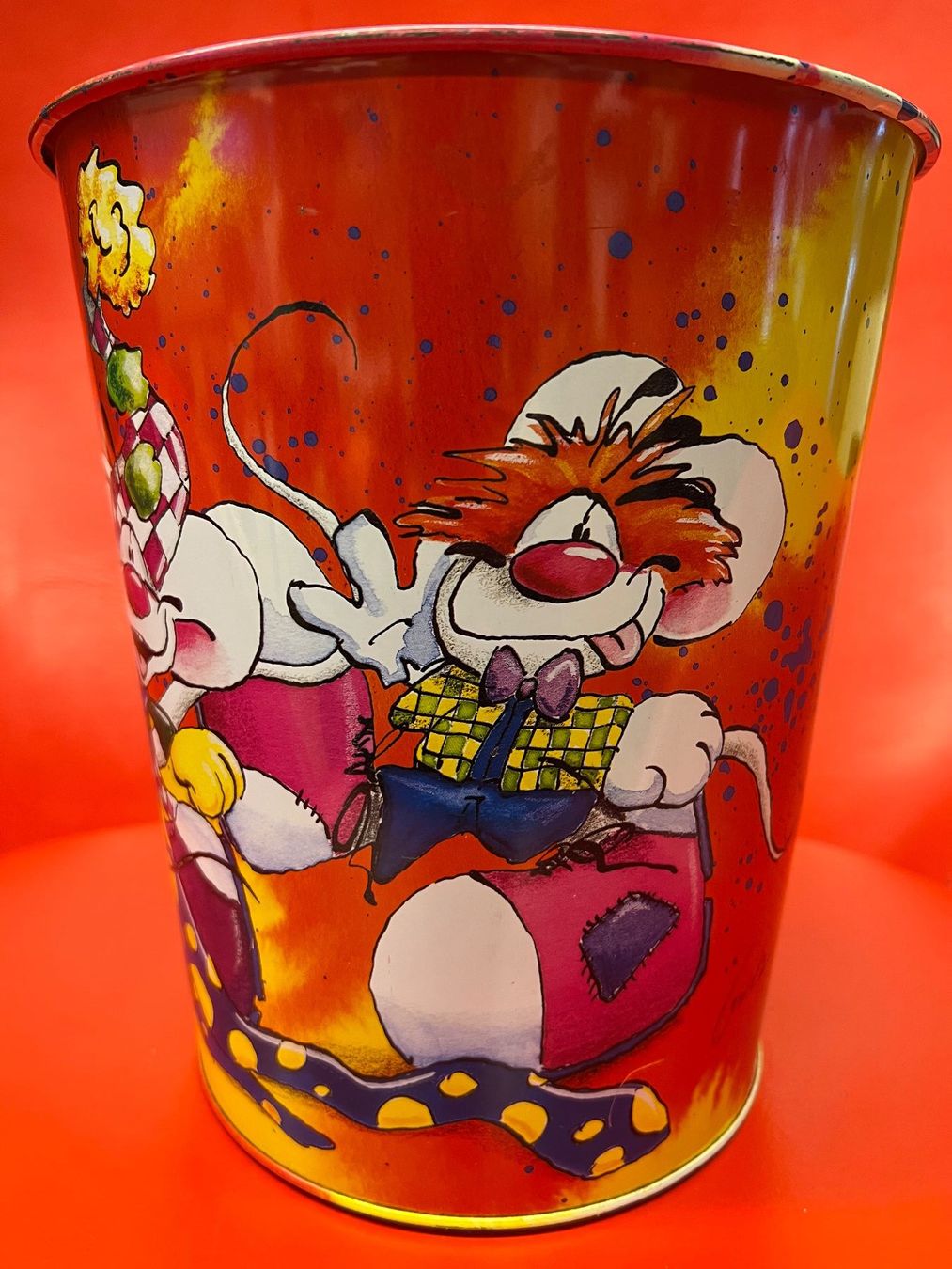 Abfalleimer: Vintage Diddl Papierkorb drei Freunde/Clowns – Gebraucht aus Zürich von rigani 3