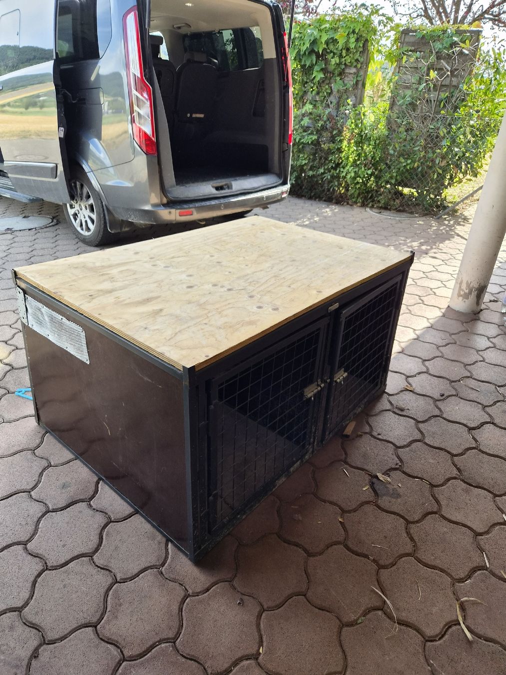 Käfige, Transport & Sicherheit: Hundebox – Gebraucht aus Wölflinswil von Lix 2