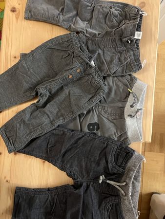 Kinderhosen Set 4 Stück grau, 3x gefüttert, Grösse 74
