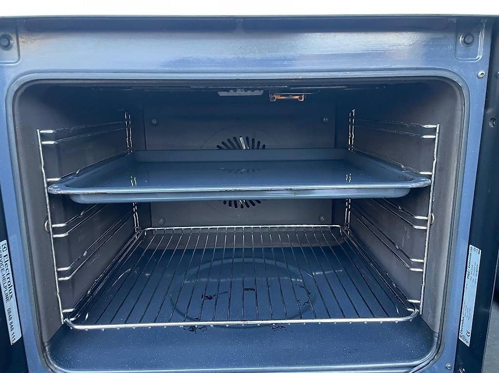 Cuisinières: Backofen mit Glaskeramik Electrolux – D'occasion à Sulgen par tom6951 4