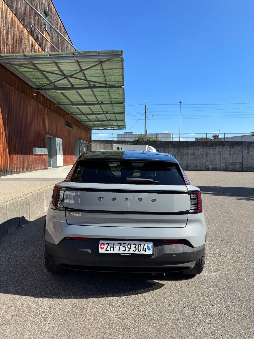 Volvo Automobili: Volvo EX30 E60 Twin Ultra Performance AWD – Usato da Gümligen venduto da Dr_Loci 4