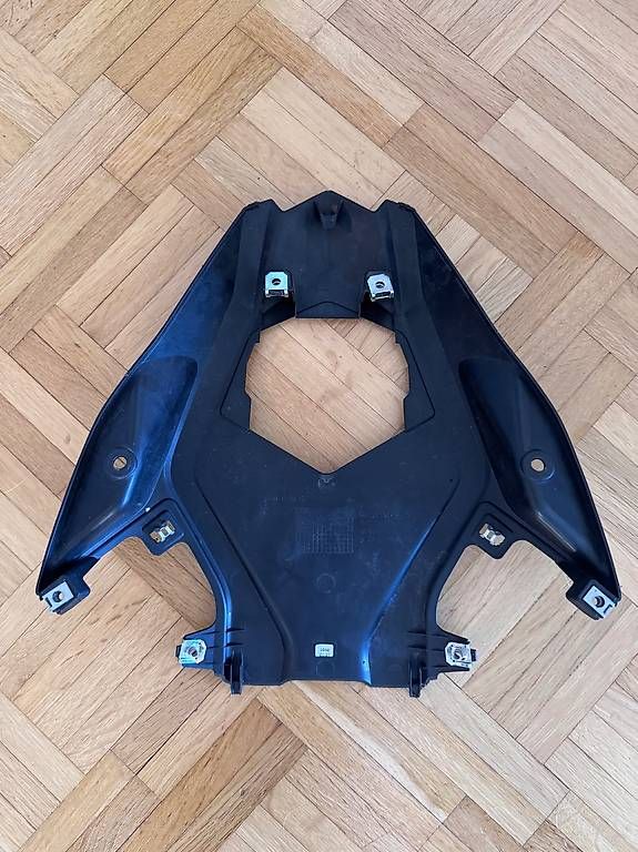 Alle Motorradersatzteile: Queue de carénage inférieur - S1000RR 2019 - 2022 – Gebraucht aus Lausanne von pierro06 1