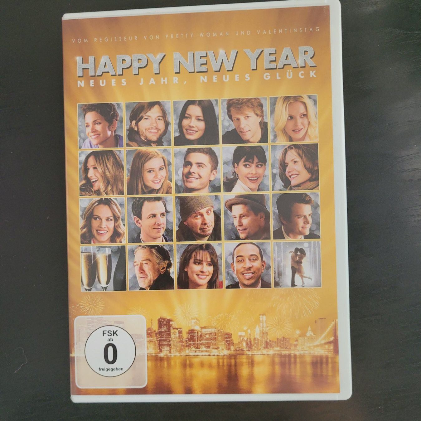 Alle DVDs: Happy new year-Robert de Niro.../ DVD – Gebraucht aus SCHÜBELBACH von CoKaHa