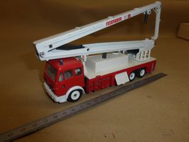 Siku Feuerwehr Wumag Gelenkbühne Modell gebraucht