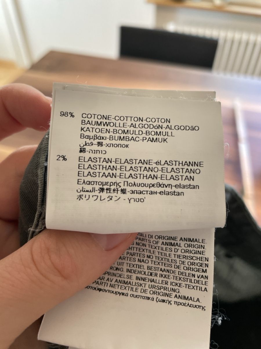 Replay Pantaloni: Graue Shorts Replay 27 – Usato da Basel venduto da pilzliii 7