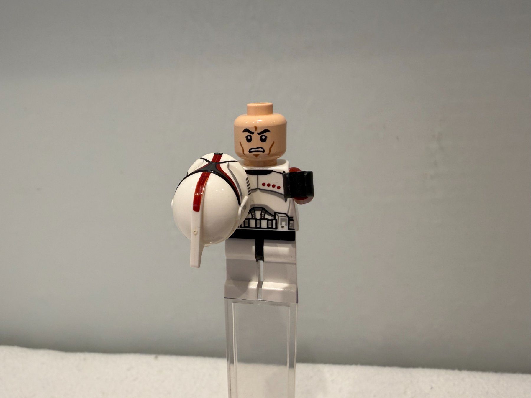 Lego Statuette: sw0492 LEGO Star Wars Clone Trooper Captain - Top – Nuovo (secondo la descrizione) da Muri AG venduto da Lego-Collector 4