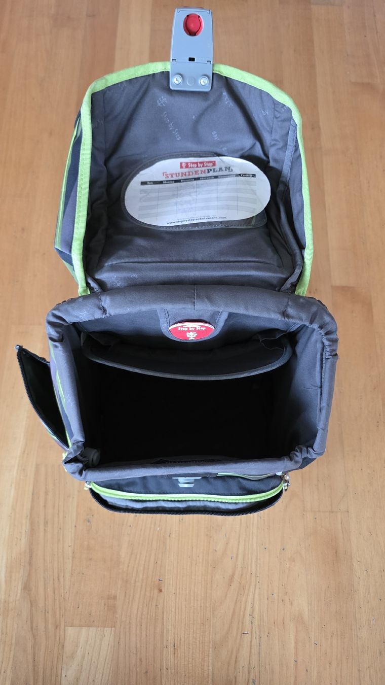 Step by Step Borse & Zaini: Schulrucksack Step by Step, Panther-Design - Top Zustand! – Usato da Gonten venduto da reko12 2