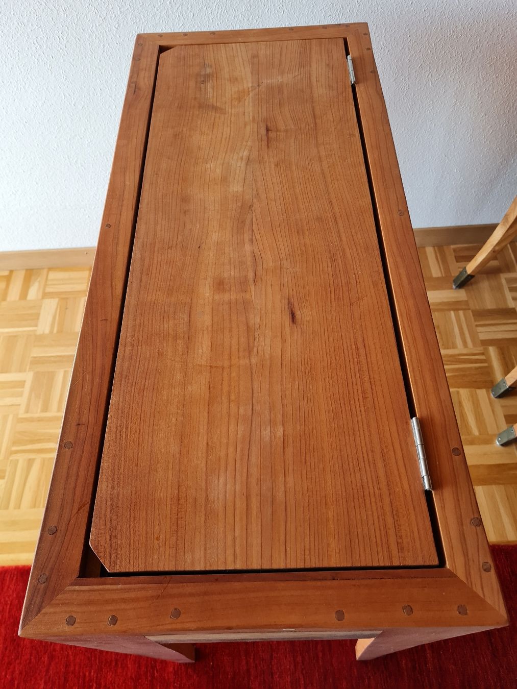 Tische: Beistelltisch mit Klappdeckel – Gebraucht aus Maur von Tashi010 2