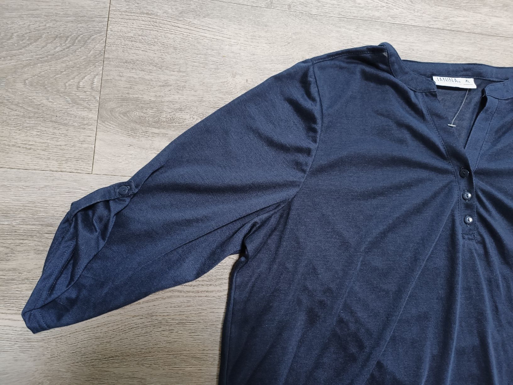 T-Shirts: Neues Shirt XL – Neu (gemäss Beschreibung) aus Bätterkinden von Elefantenzoo 1