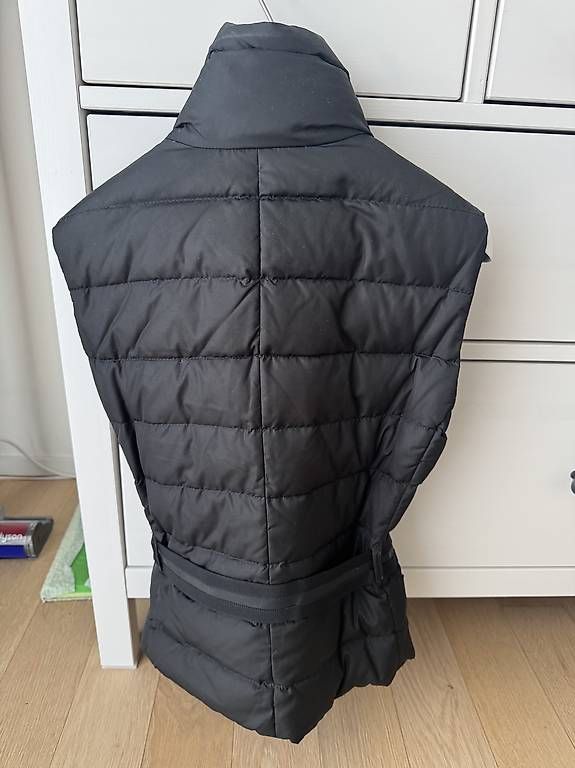 Gilet & Giacche: Moncler Weste/Gilet  – Usato da Wallisellen venduto da van_7rhj 1