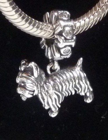 Ciondoli: Charm Hunde für Armbänder. – Nuovo e nell'imballaggio originale da Lamboing venduto da Qtrica 1
