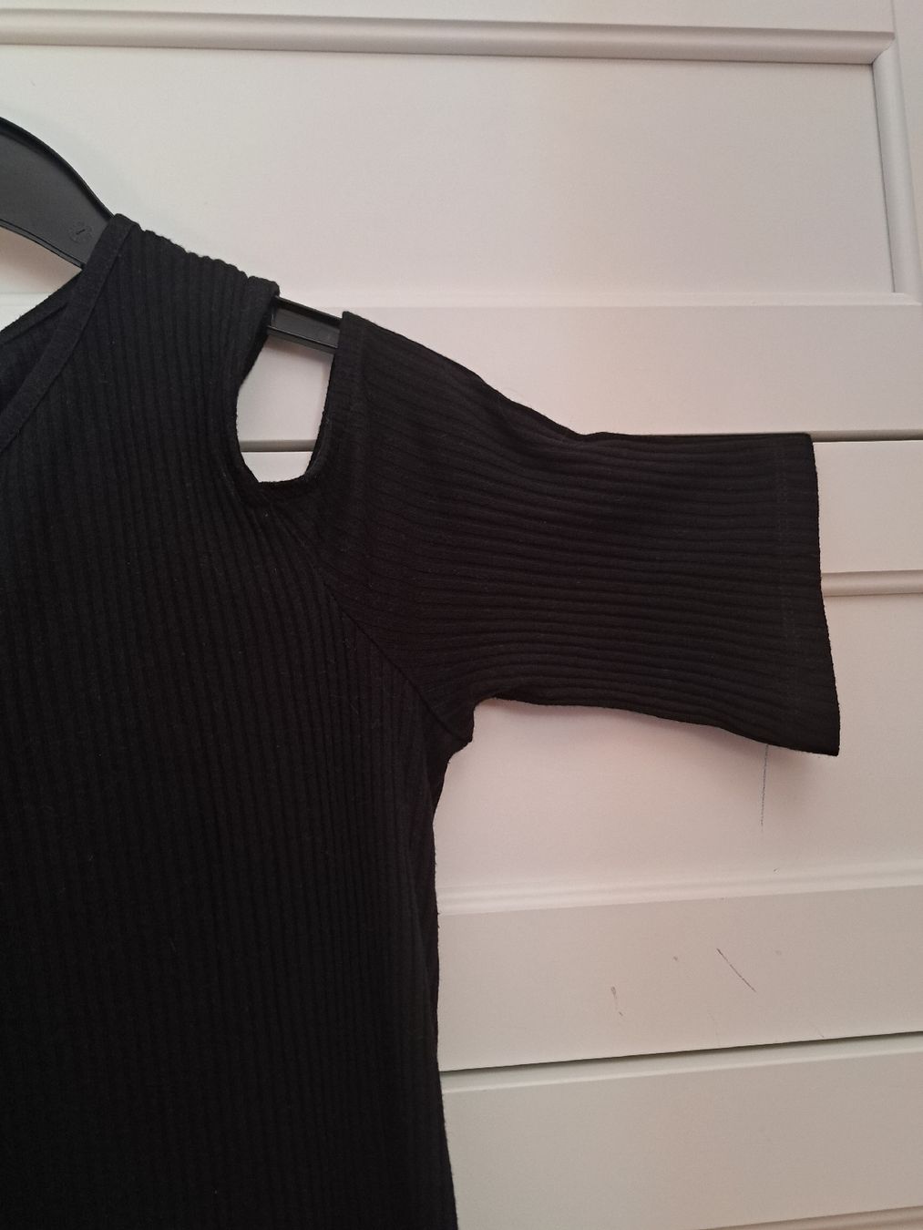 Mango Kleider: MANGO Kleid Grösse S mit Schulterausschnitt – Gebraucht aus Zürich von dph_r9t2 2
