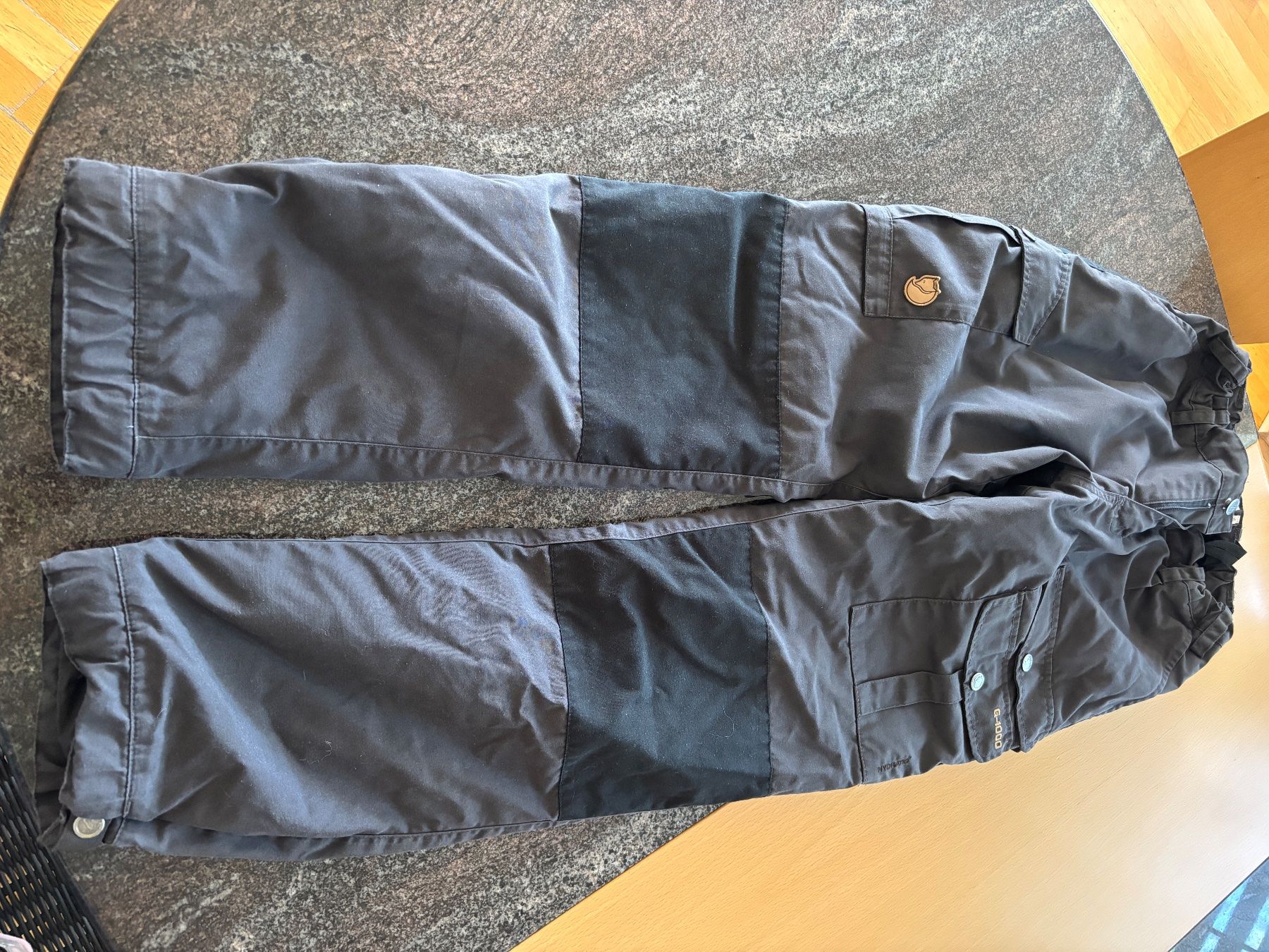 Fjällräven Hosen: Fjällräven Winterhose Gr.158 – Gebraucht aus Hasliberg-Hohfluh von Adbu13
