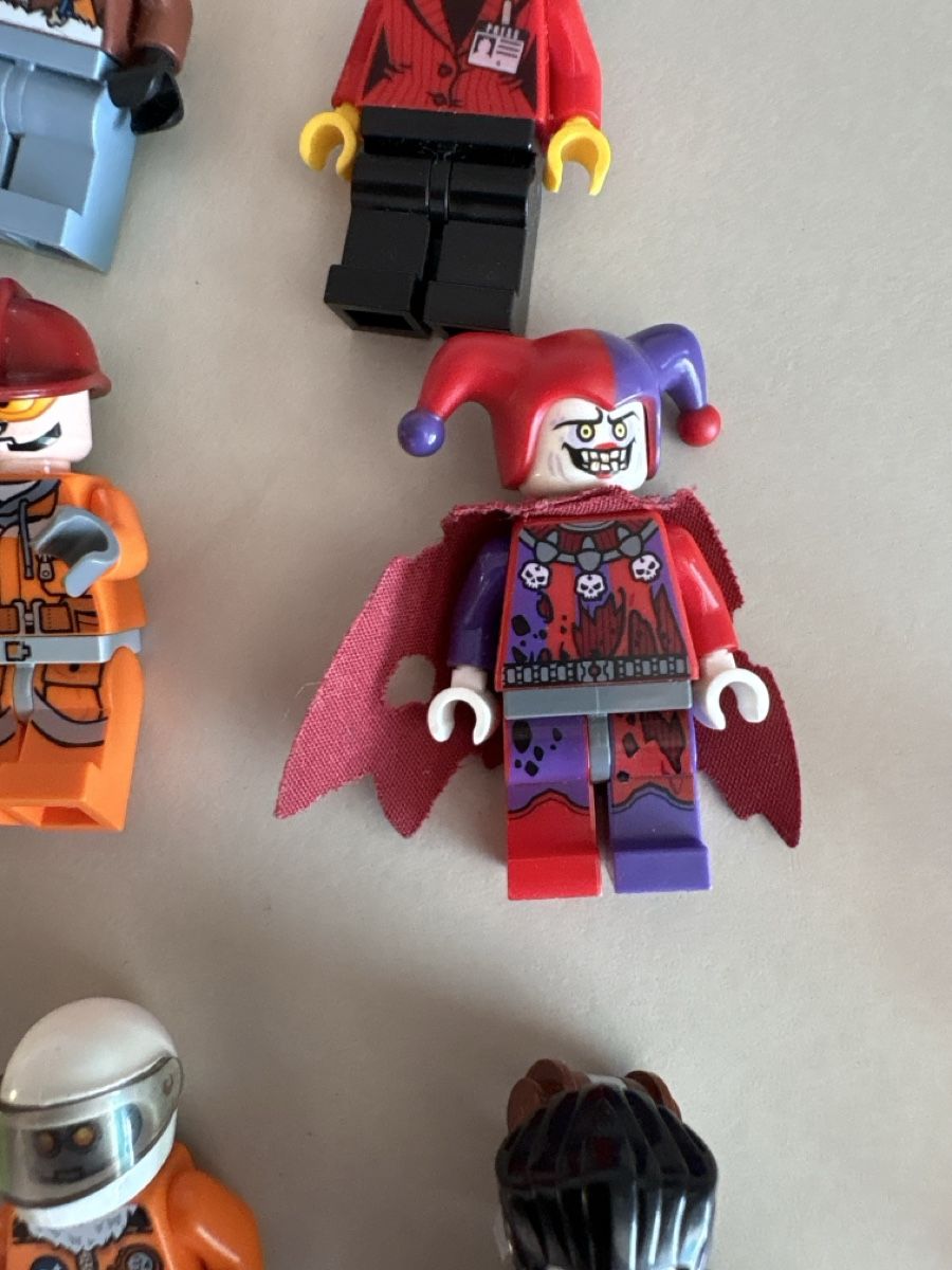 Lego Kit di costruzioni: 105 Lego Figuren, Sammlung ab Platz – Usato da Uster venduto da Carpenter1 7