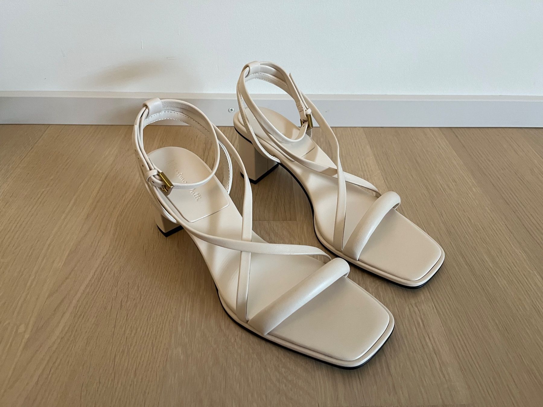 Massimo Dutti Scarpe da donna: Massimo Dutti Sandale Absatz creme – Nuovo (secondo la descrizione) da Zürich venduto da giuliak