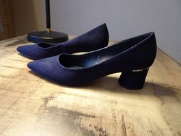Wunderschöne neuwertige, elegante Pumps blau Gr. 39 - 221115