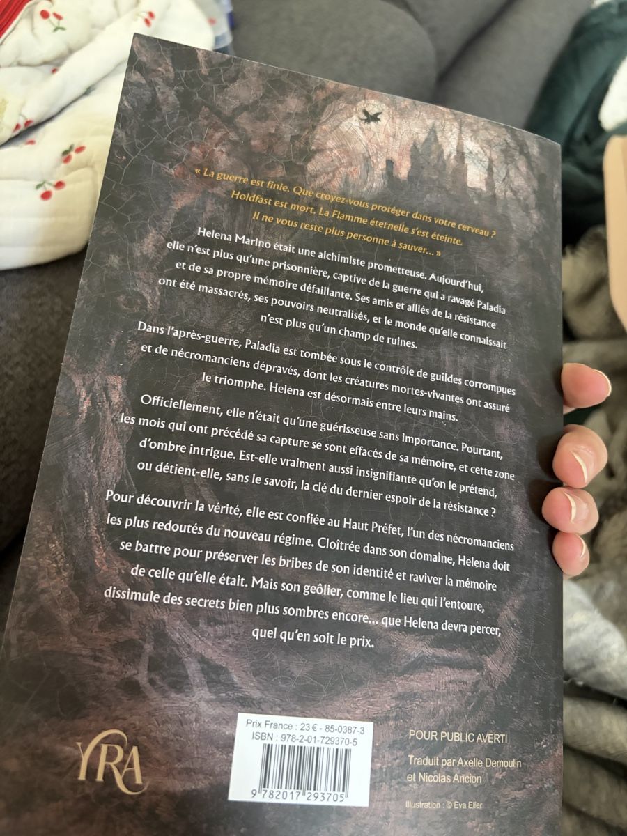 Livres: Livre Alchemised  – Neuf avec emballage d'origine à Fleurier par cri_rr8x 1