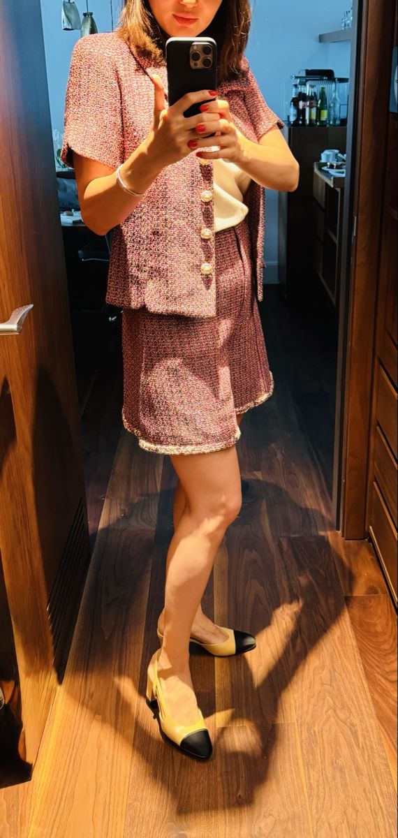 Lotti di vestiti: Chanel tweed two-piece set – Nuovo (secondo la descrizione) da Fully venduto da Fashion_Mania 6
