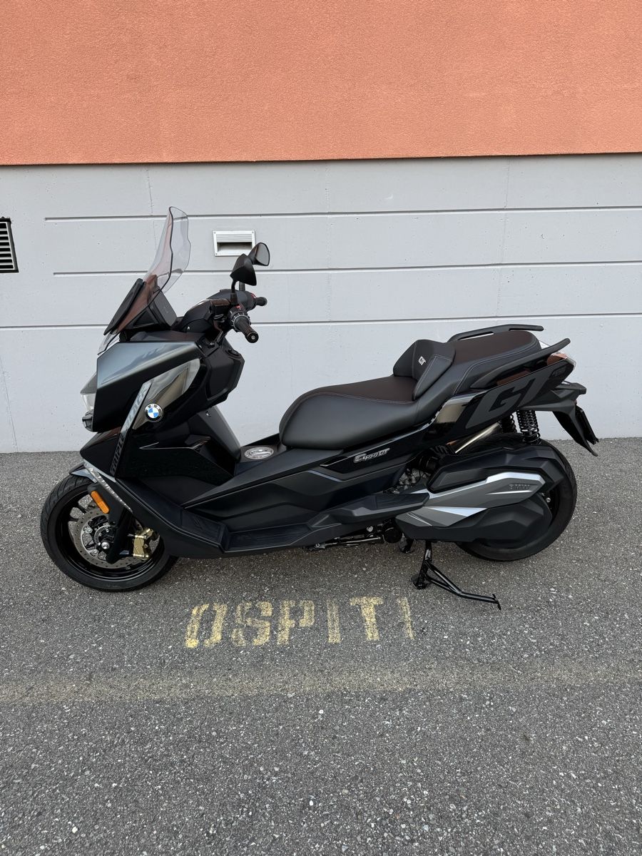 Scooter: BMW C400 GT Triple Black – Usato da Sigirino venduto da Mattia87 5