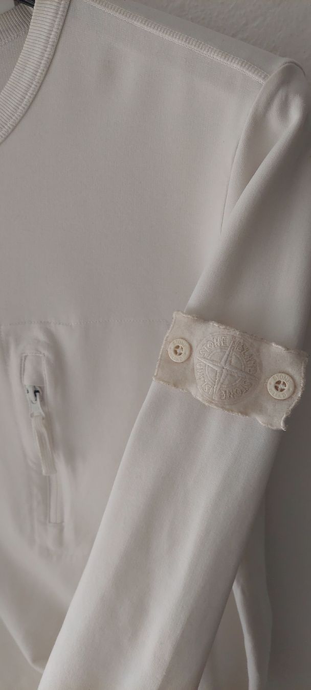 Stone Island Maglioni & Felpe: STONE ISLAND PULLOVER GRANDEUR S MIT CERTILOGO BADGE GHOST – Usato da Orpund venduto da Biennerome 2