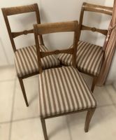 3 Biedermeier Stühle / Polsterstühle, Nussbaum massiv