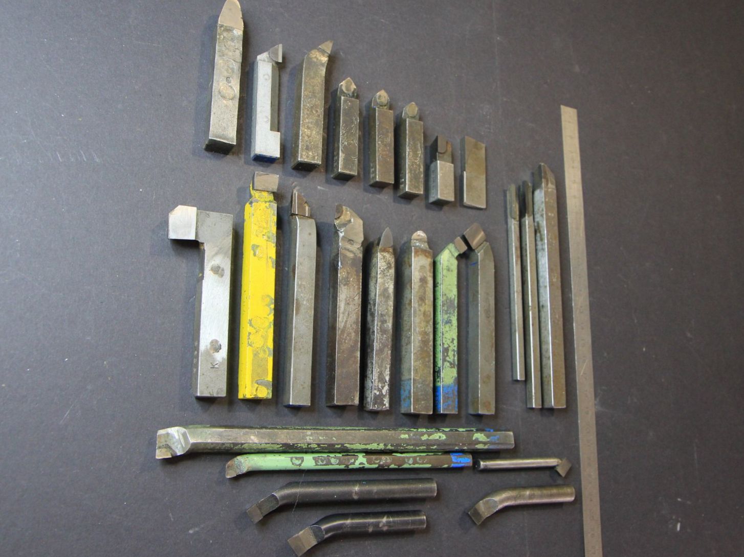 Alle Werkzeuge: 25 Drehstähle mit eingelötetem Hartmetall-Einsatz – Gebraucht aus Hölstein von Kraftpaket 7
