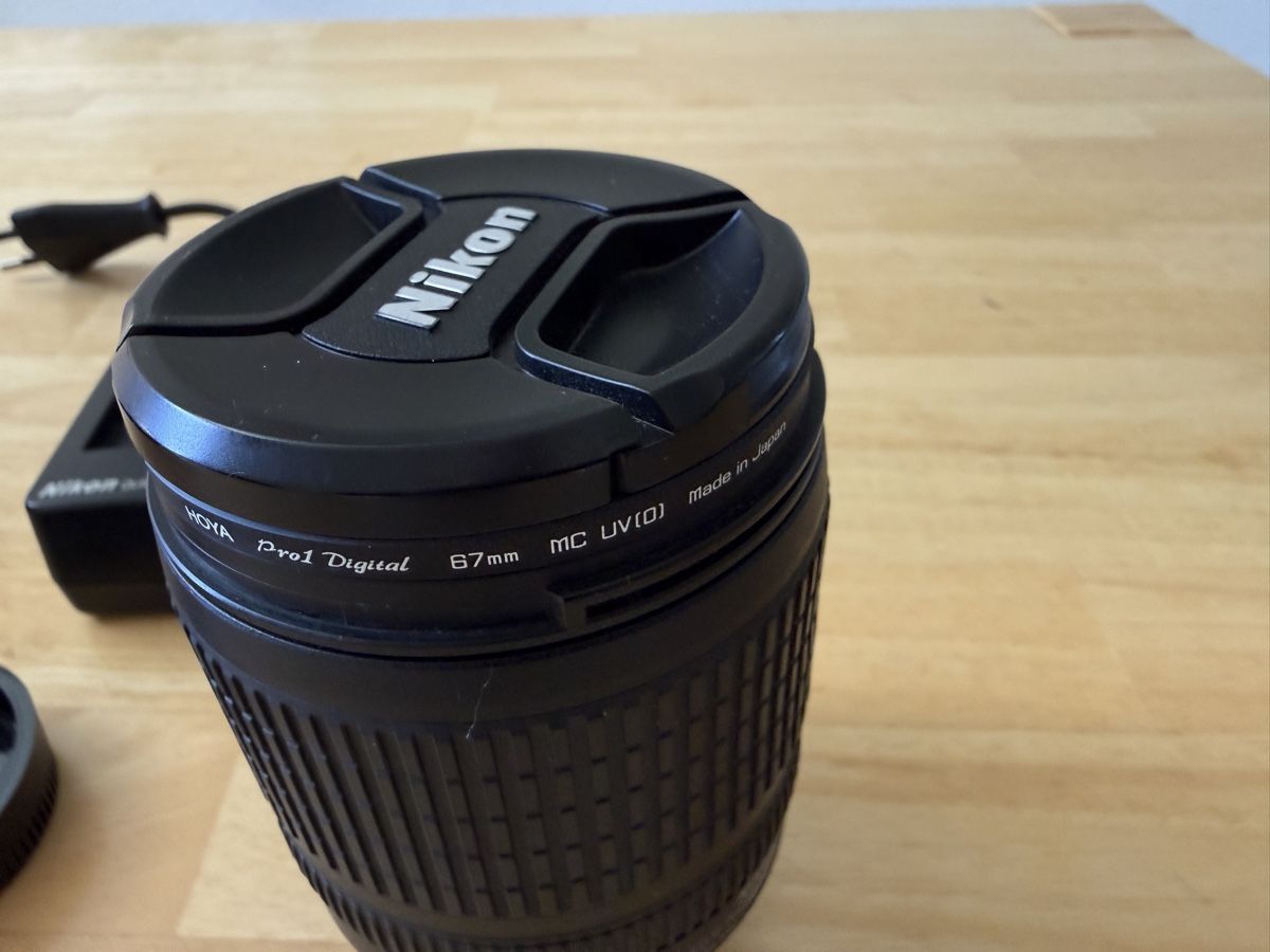Nikon Kamera: Nikon D90 mit Nikkor 18-105mm – Gebraucht aus Giswil von urr_7c5j 7
