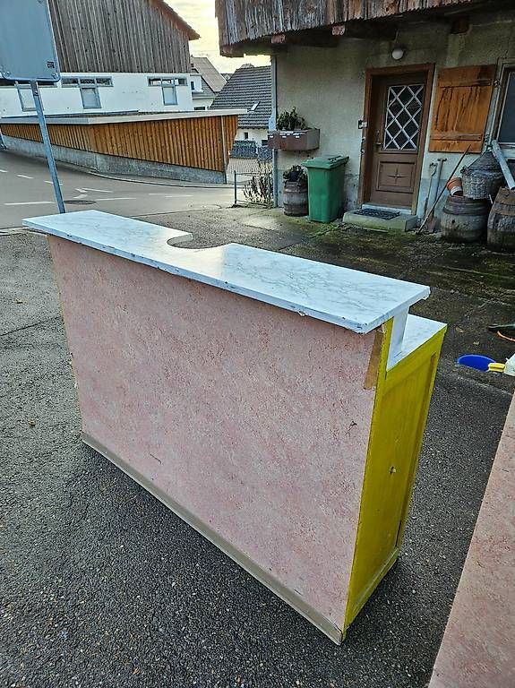 Ladenausstattungen & Messebau: Holz-Barelement / Bartheke mit Aussparung – Gebraucht aus Mauren TG von Paesci57 1