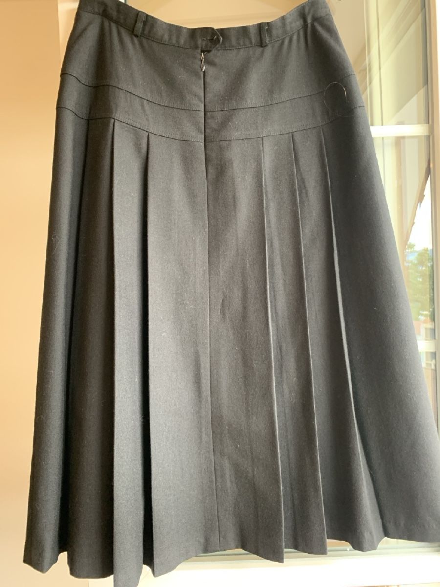 Gonne: Jupe Vintage 100% Schurwolle  – Usato da Luzern venduto da Pooolarwurm 1