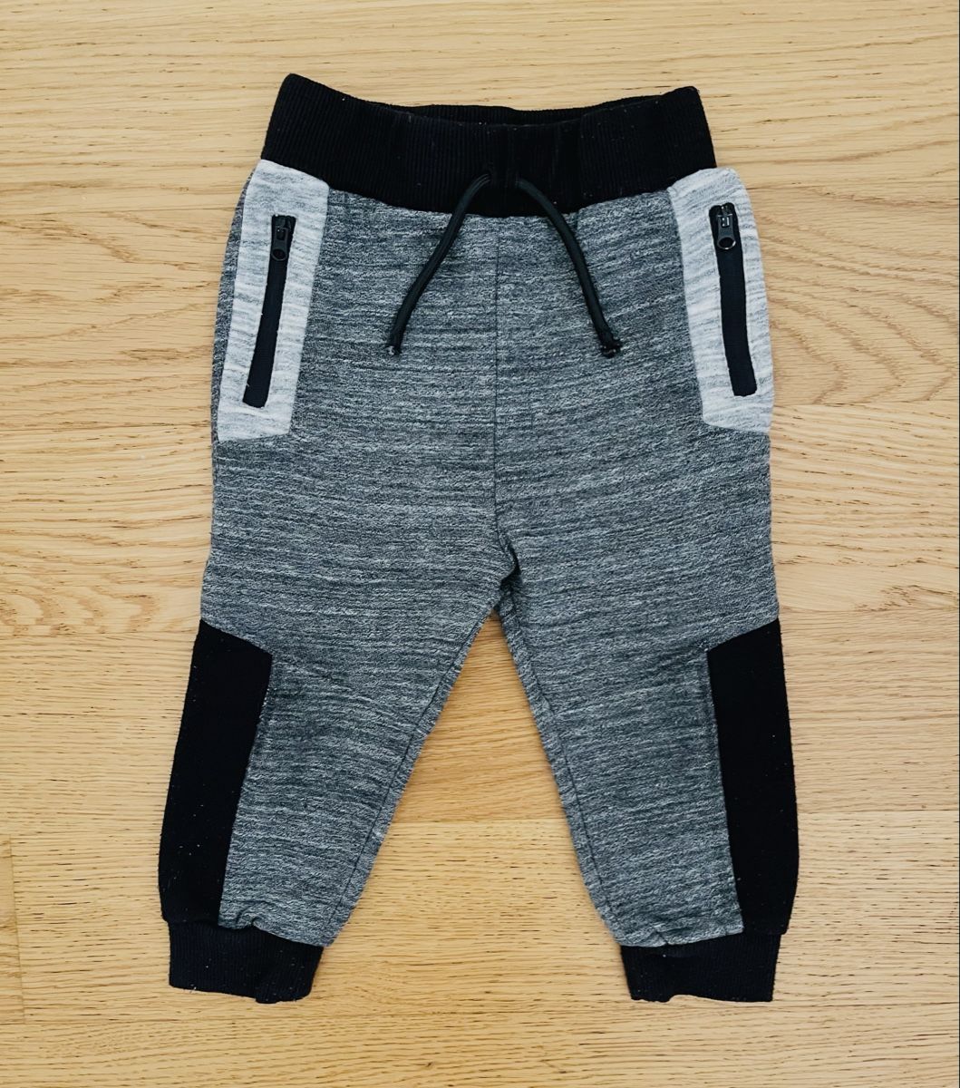 Hosen: Pantalon jogging Taille 86 – Gebraucht aus Sion von FashionStore3