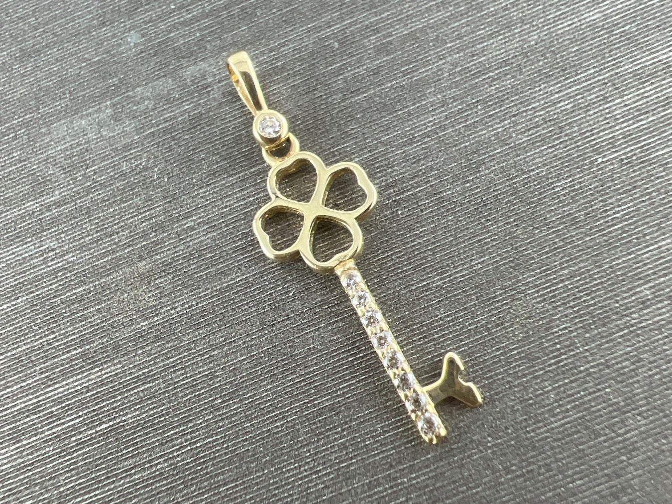 Anhänger: Anhänger 585 Gold – Gebraucht aus Niederuzwil von leo_8857