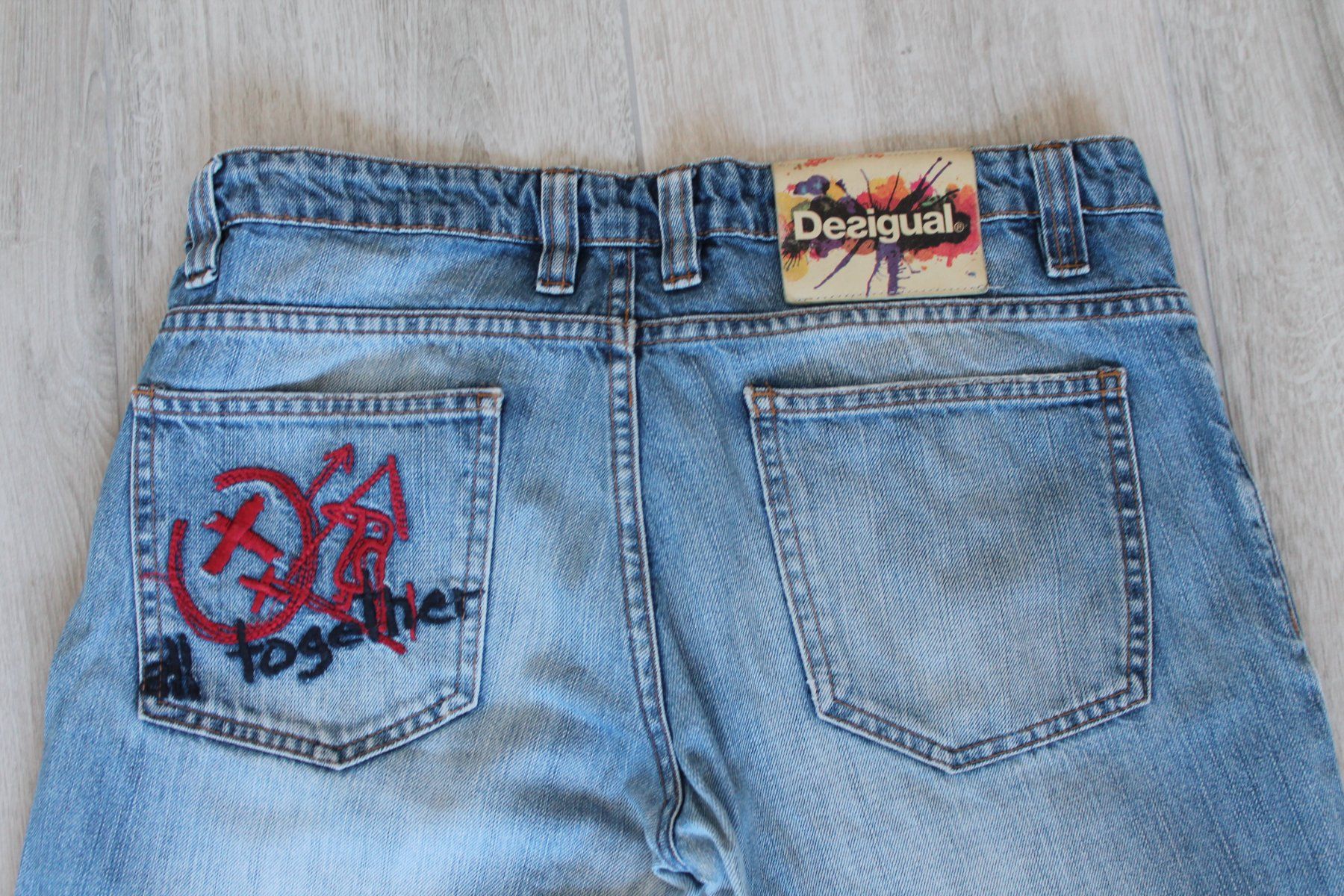 Desigual Jeans: Jeans DESIGUAL taille L – Usato da Chez-le-Bart venduto da jasse