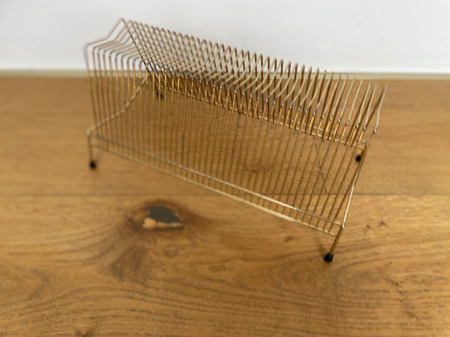 Supporti per strumenti musicali & leggii: Vintage Fifties/Sixties Schallplattenständer – Usato da Grenchen venduto da M_ina 1