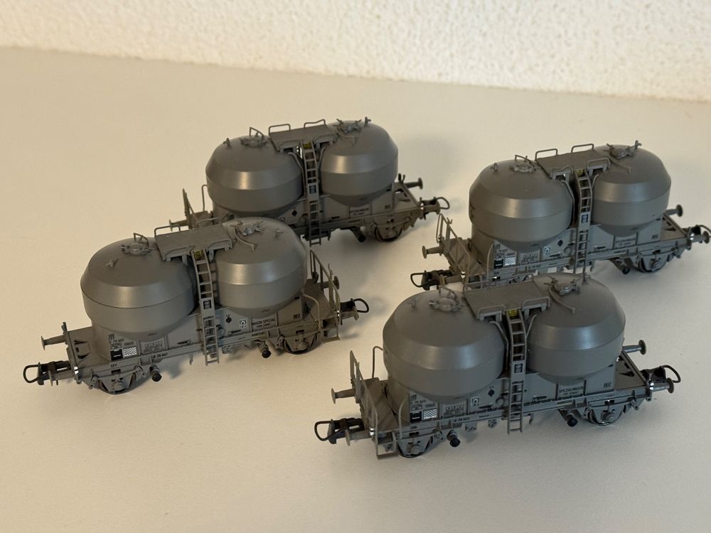 SBB Roco H0 Ucs Silowagen grau 4 Stück (Gebraucht) in Goldau für CHF 41 ...