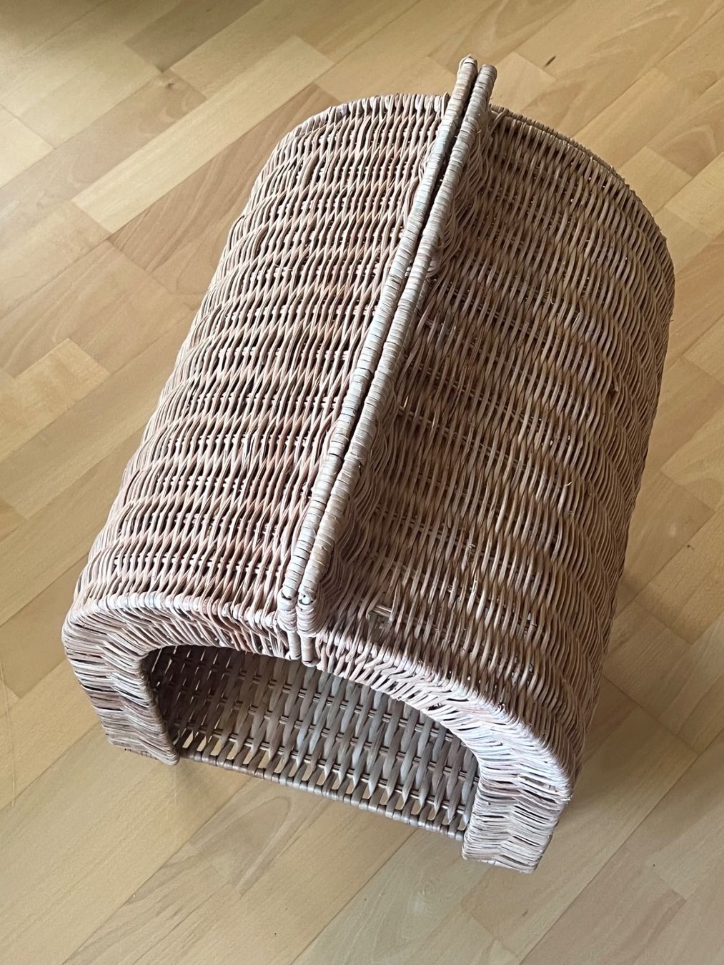 Ikea Niches, paniers: UTSÅDD Katzenhaus, Rattan – D'occasion à Zürich par flow_8004 2