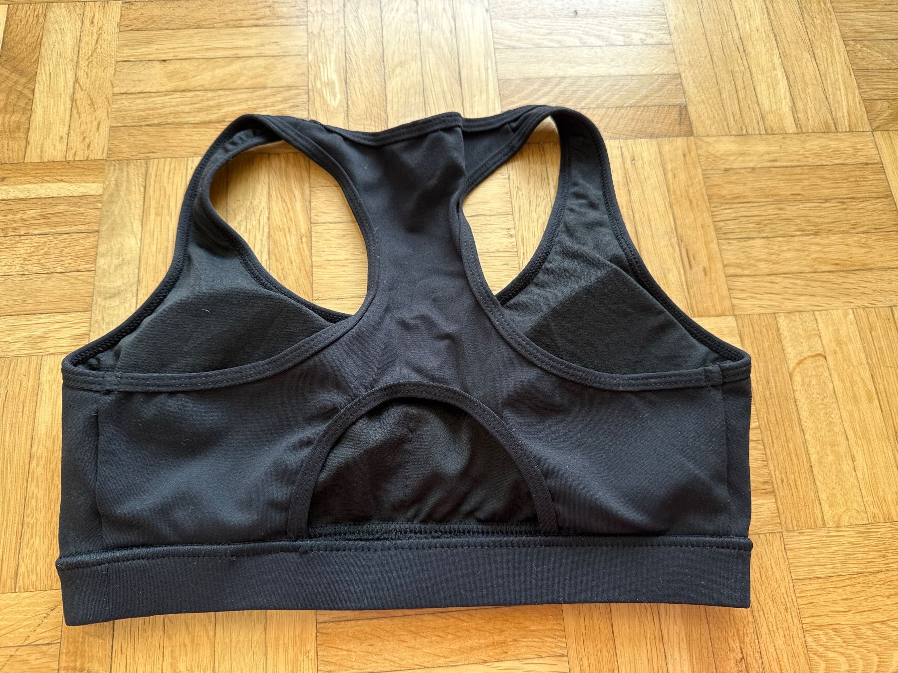 Top: DOONE Sport Oberteil M – Usato da Horgen venduto da linuxrp 3