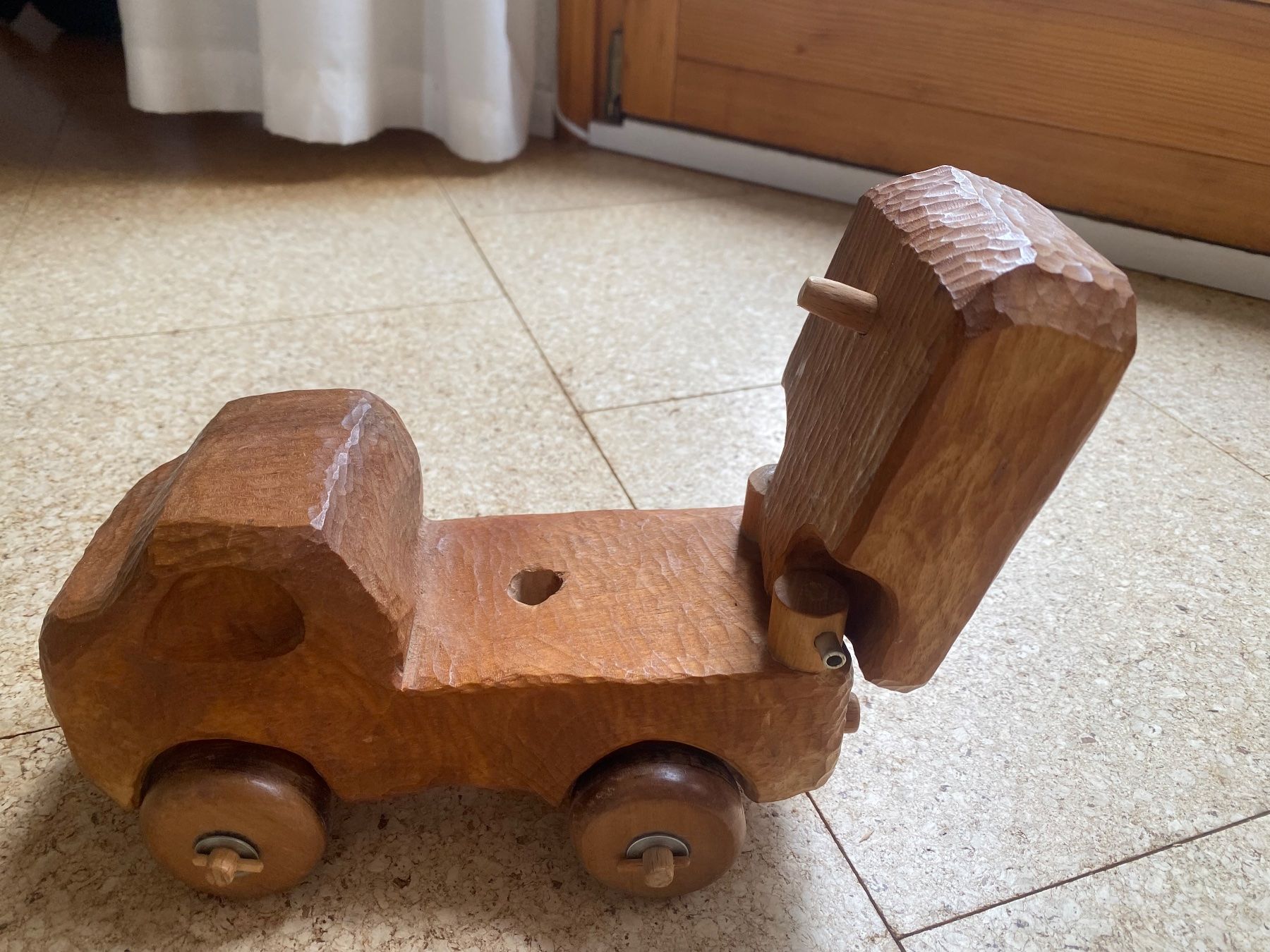 Jouets: Holz Lastwagen geschnitzt – D'occasion à St. Gallen par simeli- 4
