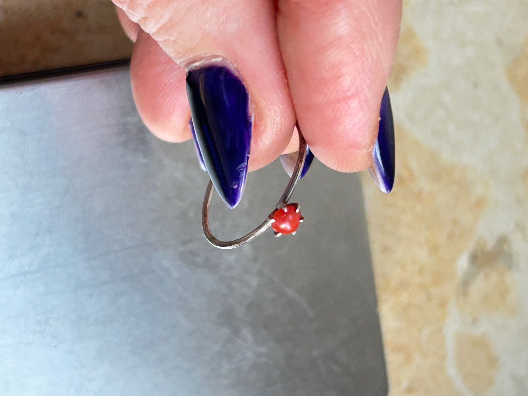 Anelli: Ring mit rotem kleinen Stein  (Gr. 55) – Usato da Laufen venduto da Bellebellezza 9