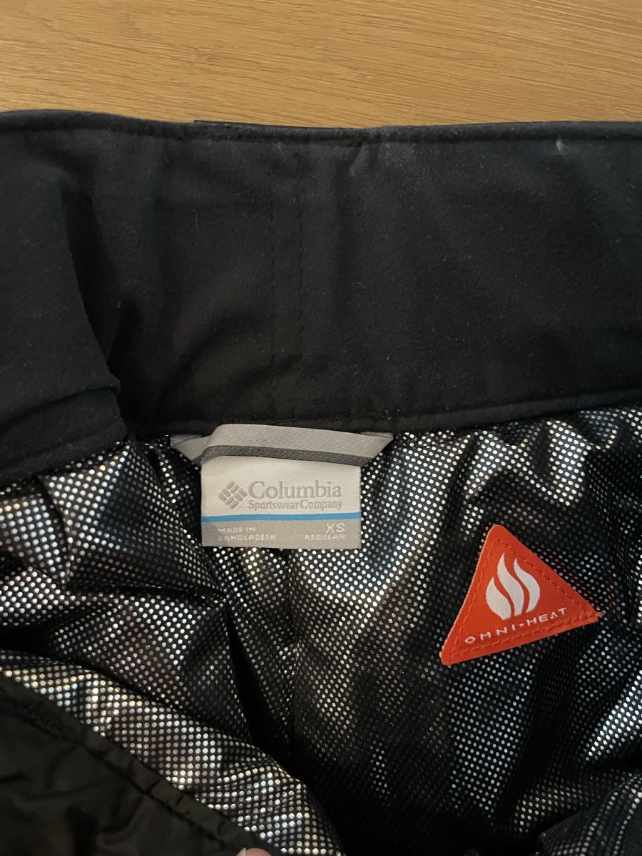 Columbia Lotti di vestiti: Skikleidung – Usato da Oberuzwil venduto da hikinggirlt 3