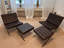 REPLIKA 2 Barcelona Chairs mit Hocker
