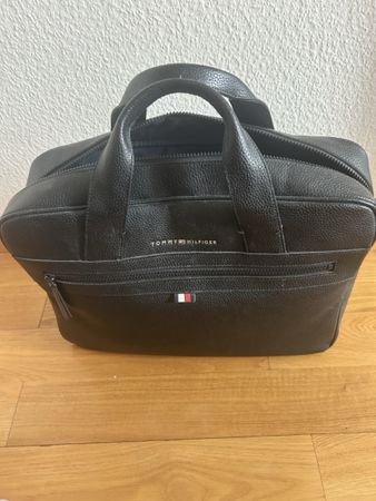 Tommy Hilfiger Business Bag black used condition