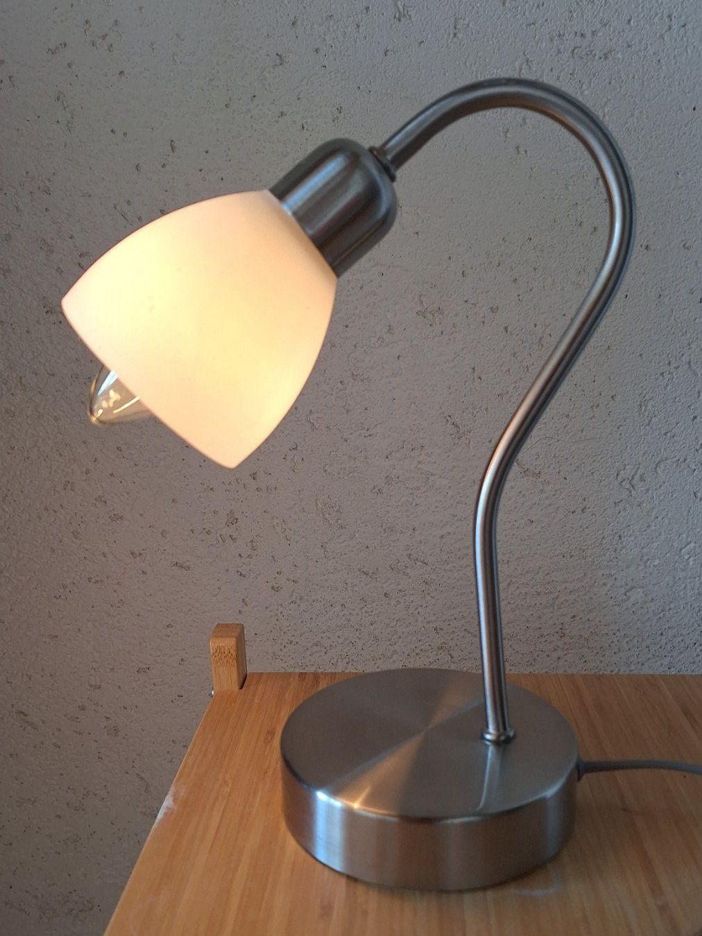 Lampen: Tischlampe/Nachttischlampe mit Touchfunktion – Gebraucht aus Dornach von majo8689 3