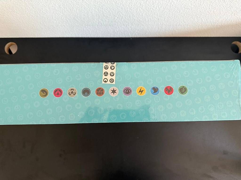 Pokémon Carte collezionabili: Pokémon boîte cadeau Aquali – Nuovo e nell'imballaggio originale da Chexbres venduto da Collectors-Peak 2
