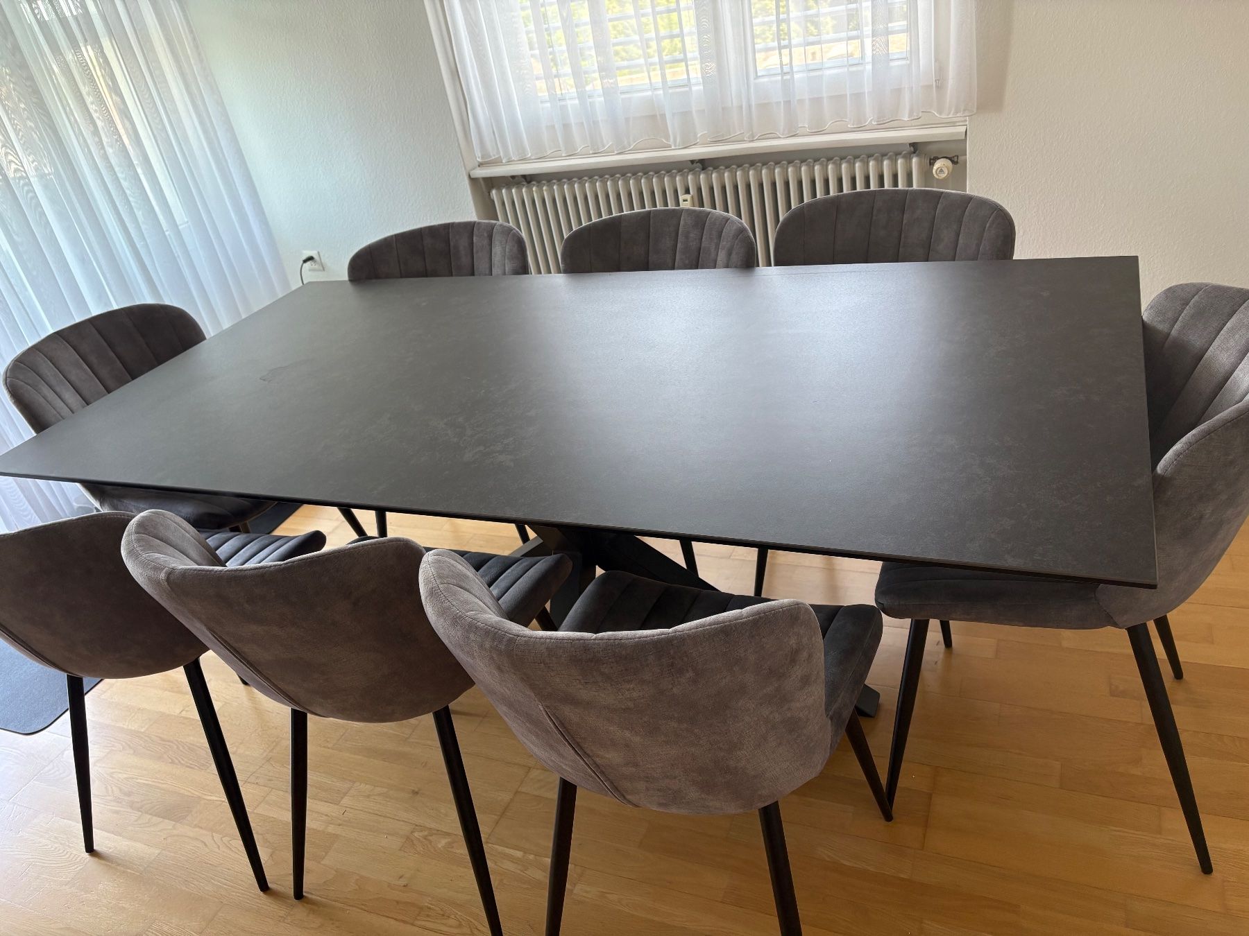 Tables: Esstisch inkl. Stühle – D'occasion à Frauenfeld par efe_yjr7