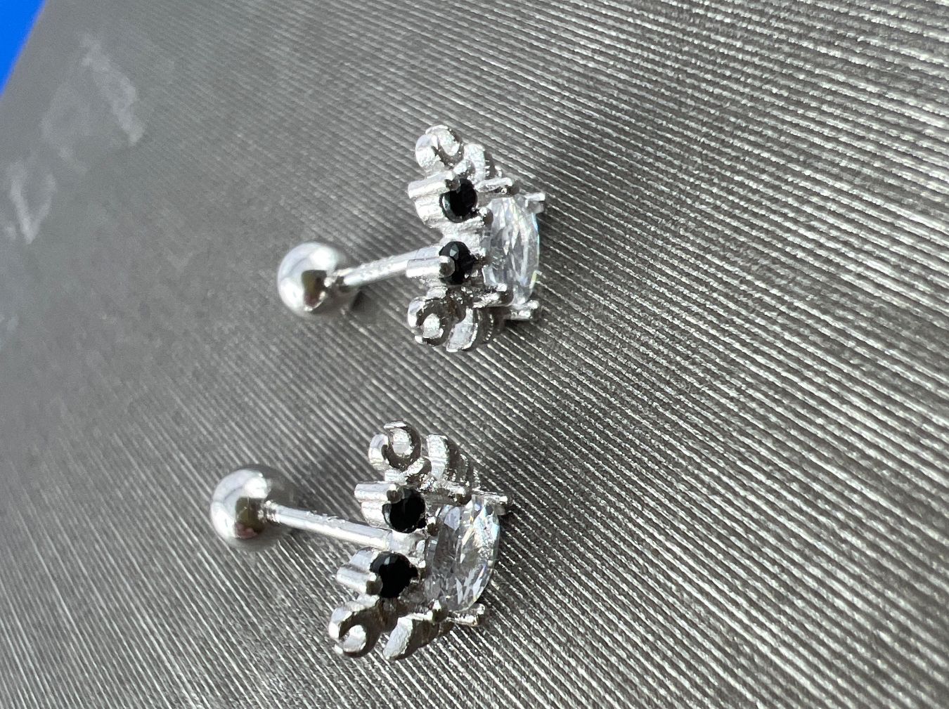 Orecchini pendenti & Orecchini a lobo: Ohrstecker 925 Silber – Usato da Niederuzwil venduto da leo_8857 2