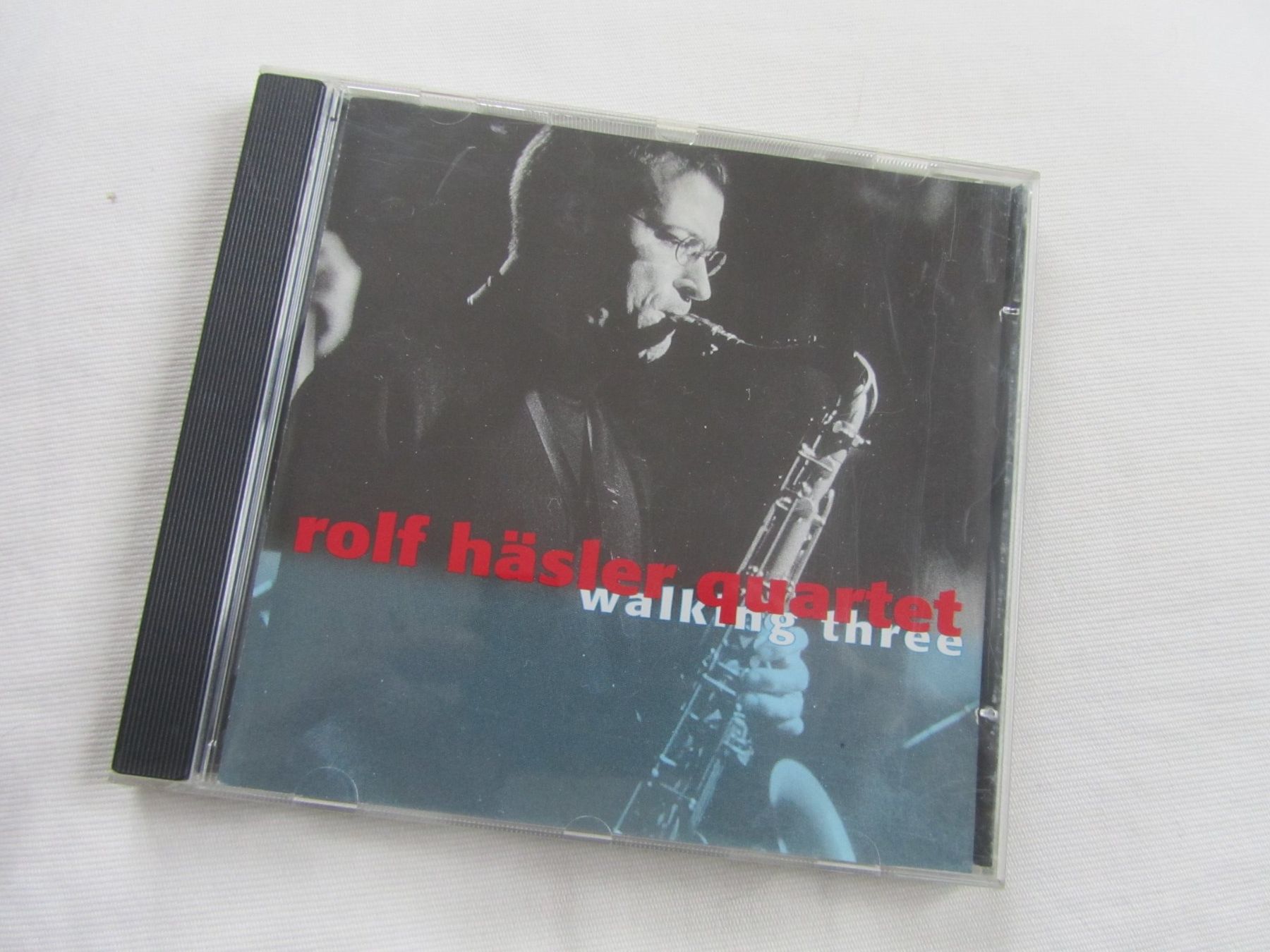 CD: ROLF HÄSLER QUARTET:   Walking Three – Usato da Seengen venduto da mikelele