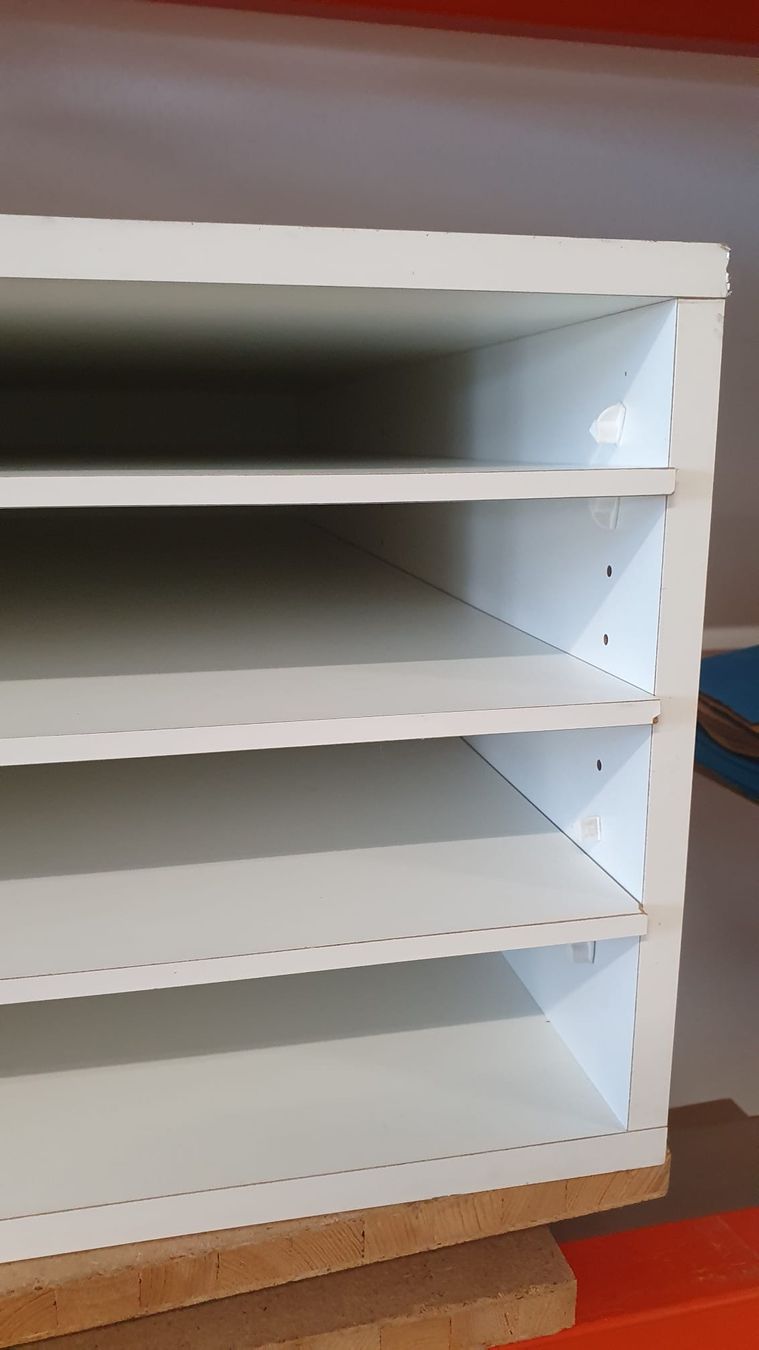 Scaffali: Papiergestell, plano Ablage – Usato da Herisau venduto da Efriend 1