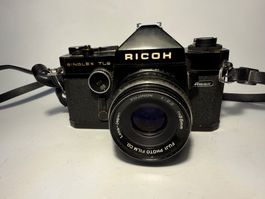 Reflex Ricoh Singlex TLS + Fujinon 55mm f/2.2 (M42)